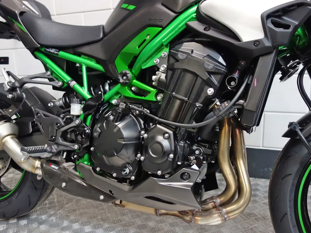 Nieuwe Kawasaki Z900 naked bike met 948cc motor uit 2026 bij NIWA Motoren