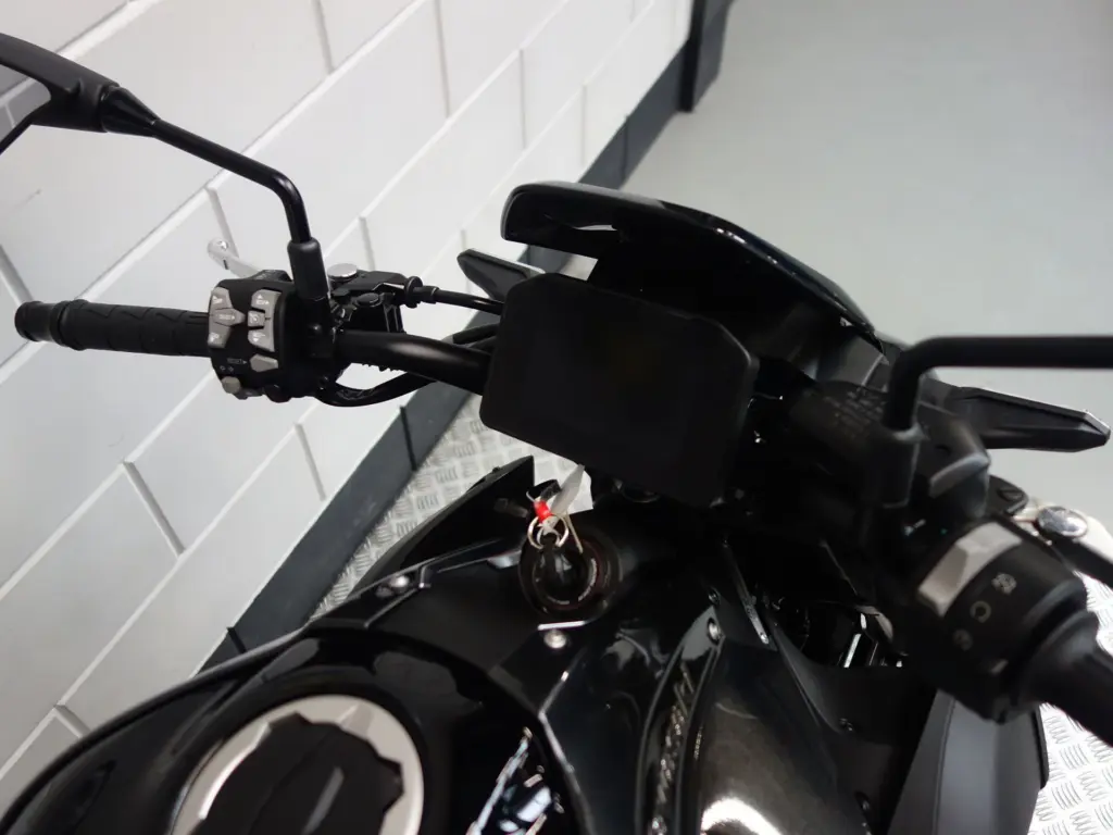 Nieuwe Kawasaki Z900 naked bike met 948cc motor uit 2026 bij NIWA Motoren