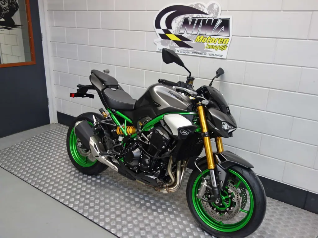 Nieuwe Kawasaki Z900 naked bike met 948cc motor uit 2026 bij NIWA Motoren