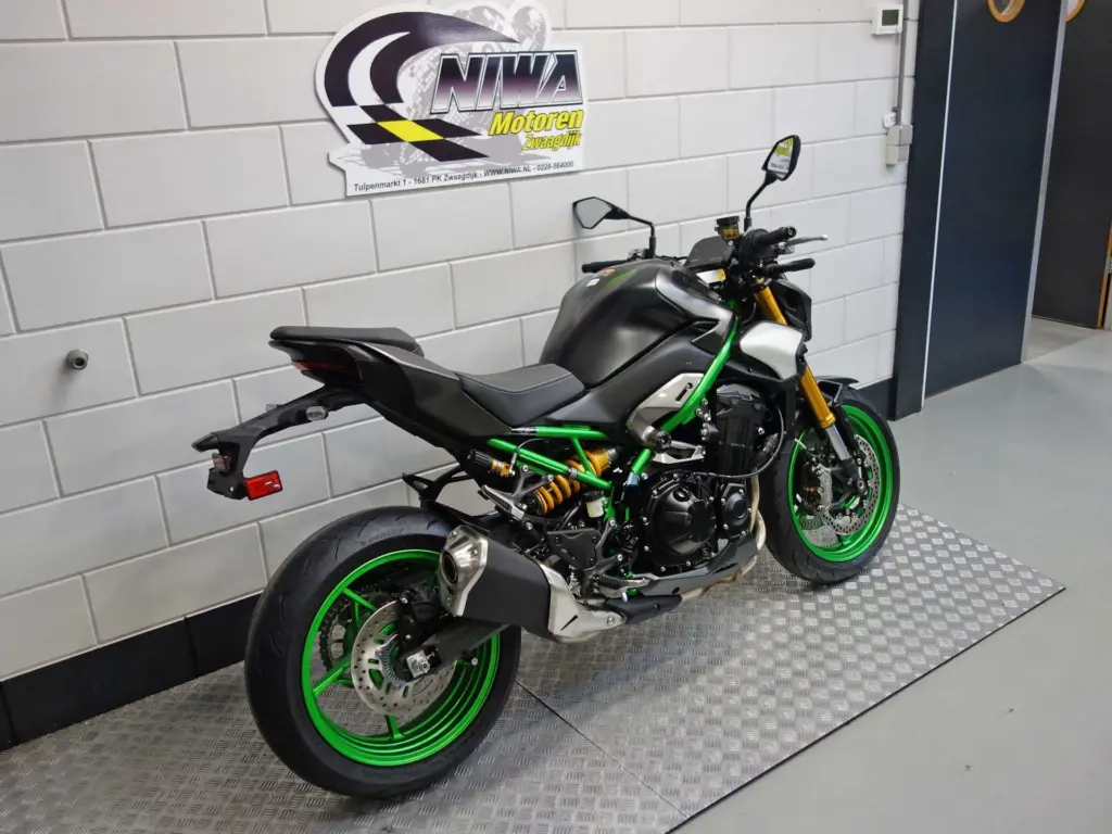 Nieuwe Kawasaki Z900 naked bike met 948cc motor uit 2026 bij NIWA Motoren