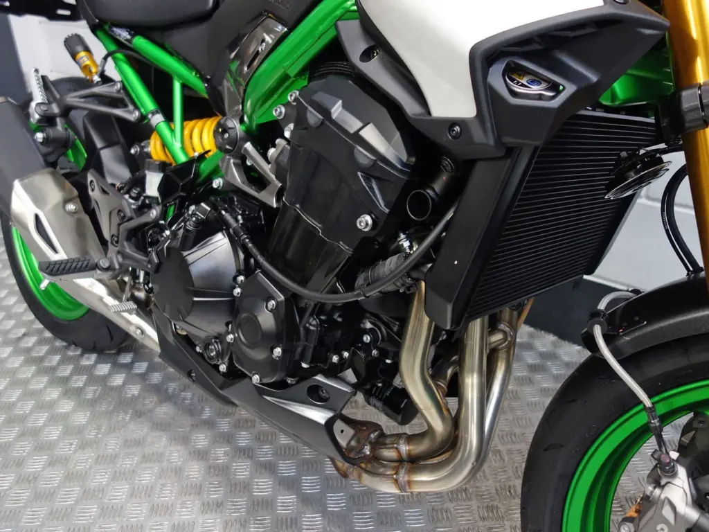 Nieuwe Kawasaki Z900 naked bike met 948cc motor uit 2026 bij NIWA Motoren