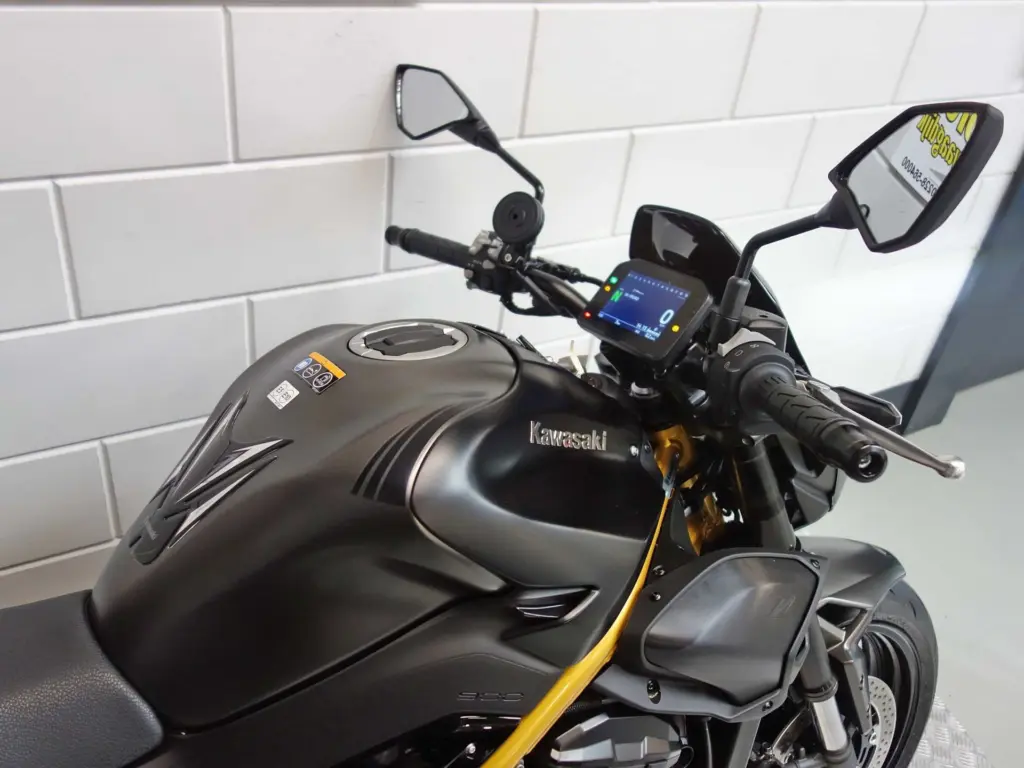Nieuwe Kawasaki Z900 naked bike met cc motor uit 2026 bij NIWA Motoren