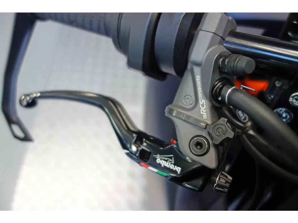 Nieuwe supersport met 890cc motor uit 2025 bij NIWA Motoren