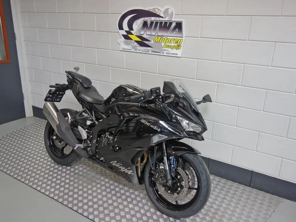 Nieuwe Kawasaki ZX-4 supersport met cc motor uit 2026 bij NIWA Motoren