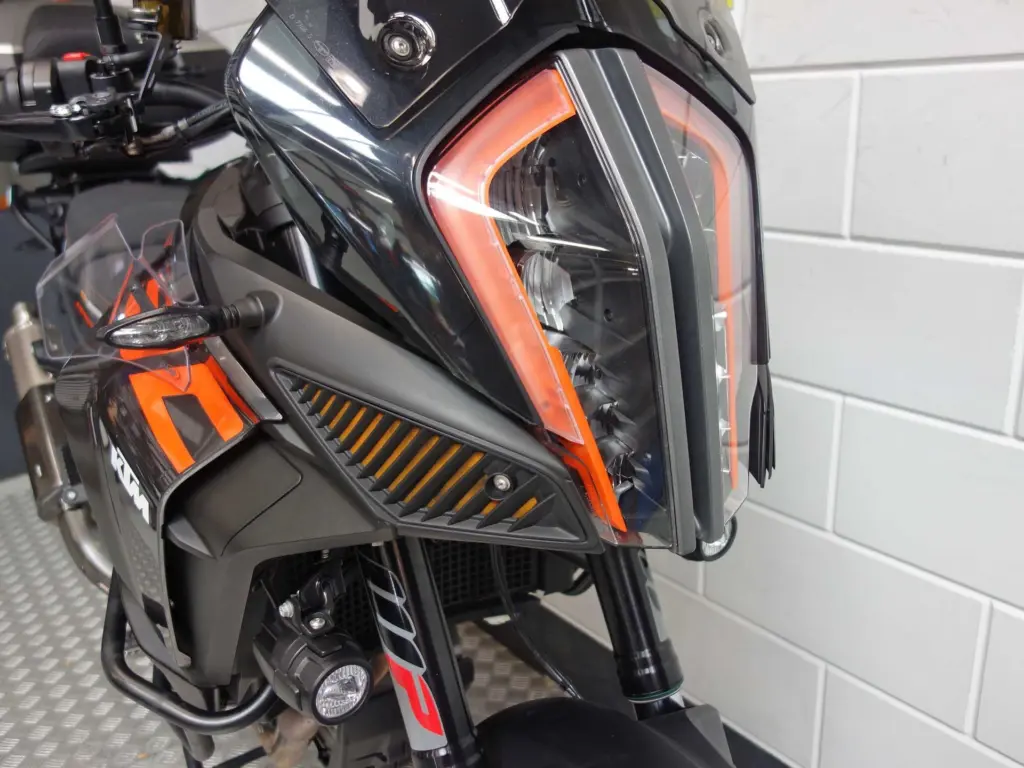 Gebruikte KTM 1290 overig met 1301cc motor uit 2018 bij NIWA Motoren