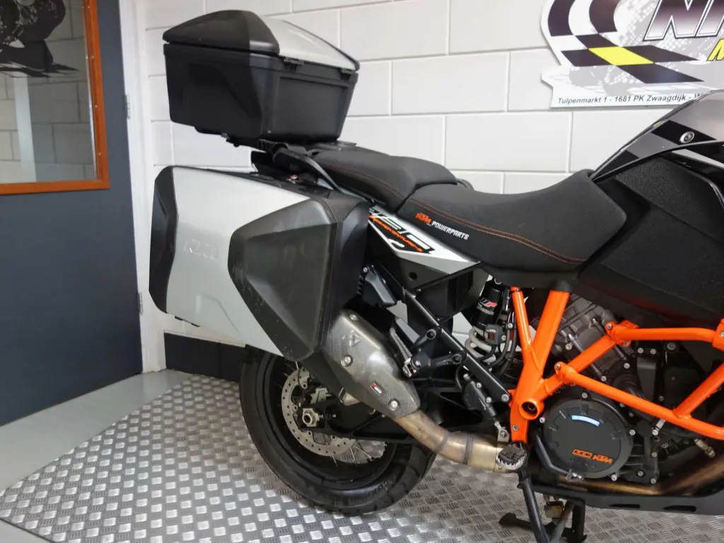 Gebruikte KTM 1290 overig met 1301cc motor uit 2018 bij NIWA Motoren