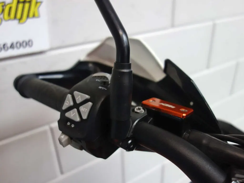Gebruikte KTM 1290 overig met 1301cc motor uit 2018 bij NIWA Motoren