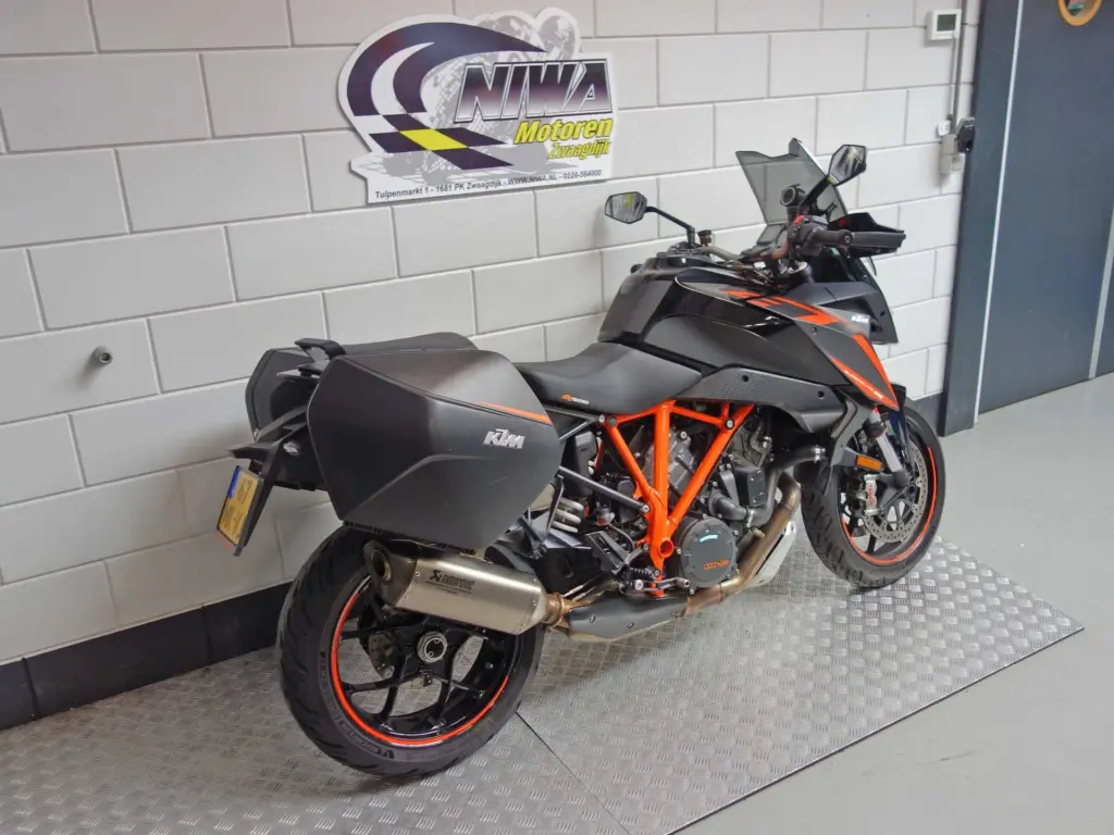 Gebruikte KTM 1290 tour met 1301cc motor uit 2019 bij NIWA Motoren