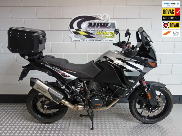 Gebruikte KTM 990 overig met 1000cc motor uit 2010 bij NIWA Motoren