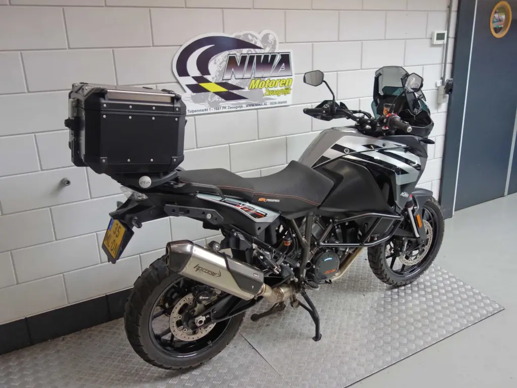 Gebruikte KTM 1290 overig met 1301cc motor uit 2019 bij NIWA Motoren