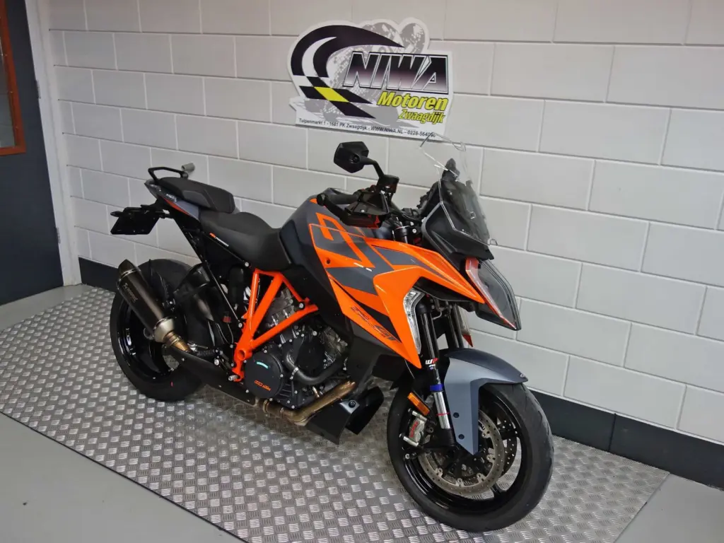 Gebruikte KTM 1290 tour met 1301cc motor uit 2025 bij NIWA Motoren