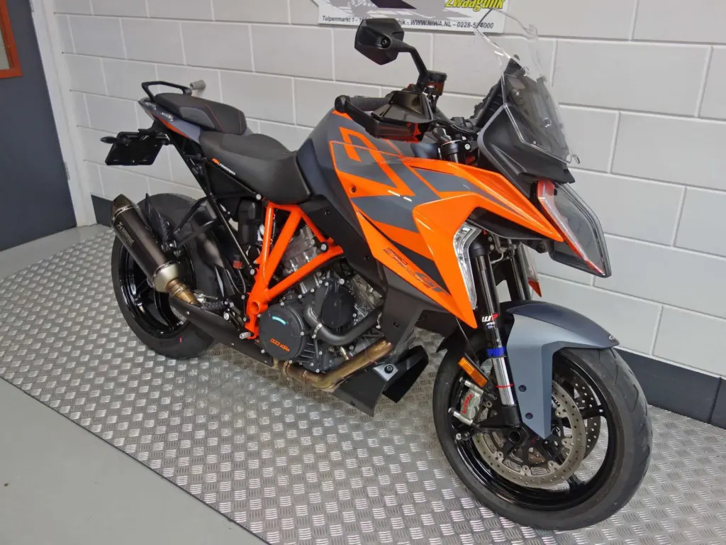 Gebruikte KTM 1290 tour met 1301cc motor uit 2025 bij NIWA Motoren