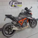 Gebruikte KTM 1290 naked bike met 1301cc motor uit 2021 bij NIWA Motoren