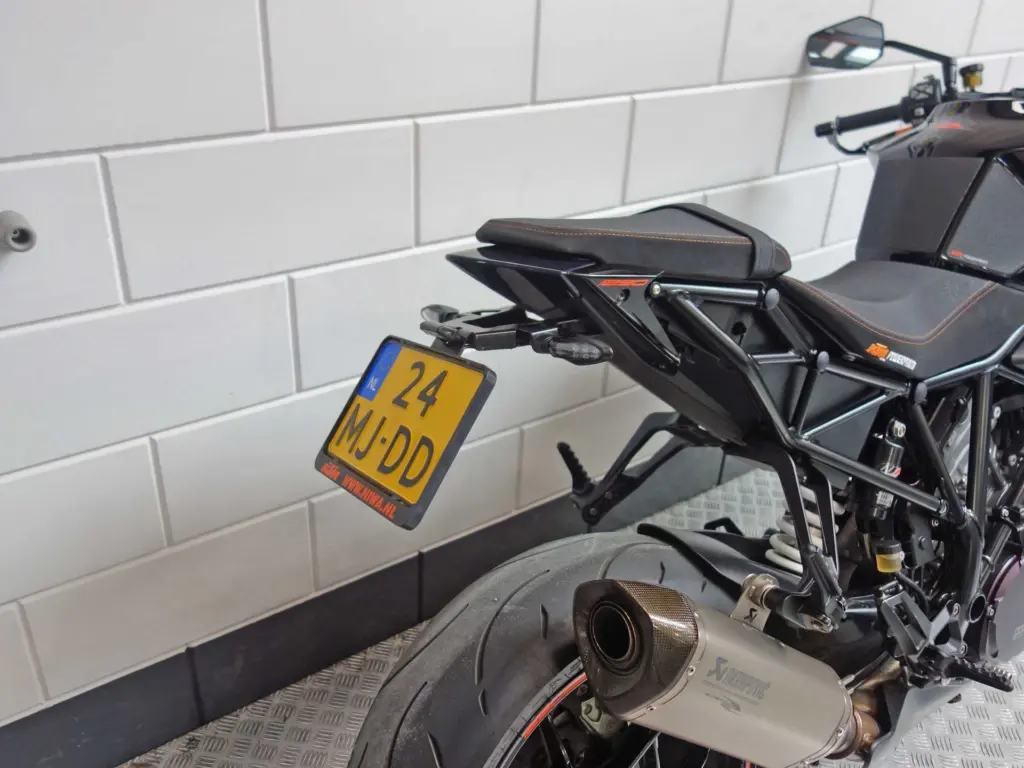 Gebruikte KTM 1290 naked bike met 1301cc motor uit 2017 bij NIWA Motoren