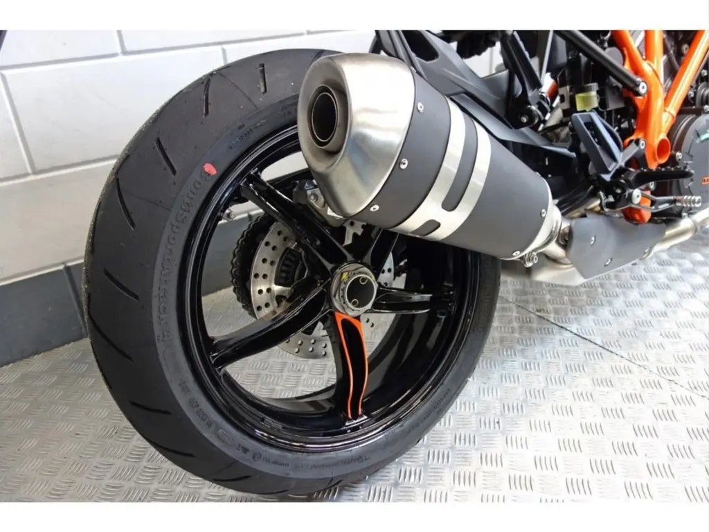 Nieuwe KTM 1290 tour met 1301cc motor uit 2024 bij NIWA Motoren