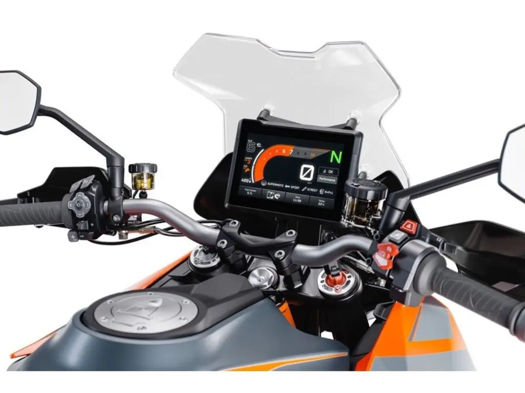 Nieuwe KTM 1290 tour met 1301cc motor uit 2024 bij NIWA Motoren