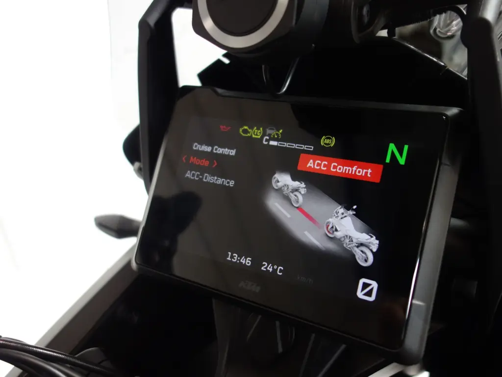 Gebruikte KTM 1290 overig met 1301cc motor uit 2024 bij NIWA Motoren