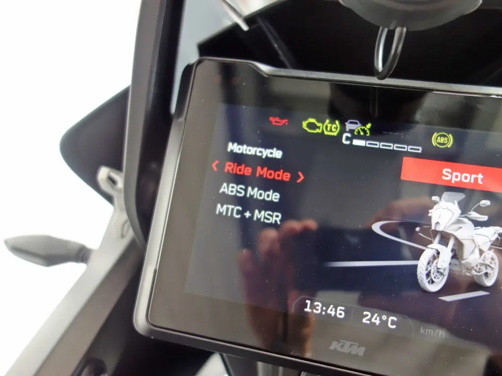 Gebruikte KTM 1290 overig met 1301cc motor uit 2024 bij NIWA Motoren