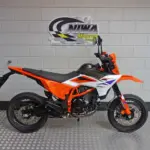 Gebruikte KTM 390 supermotard met 399cc motor uit 2025 bij NIWA Motoren