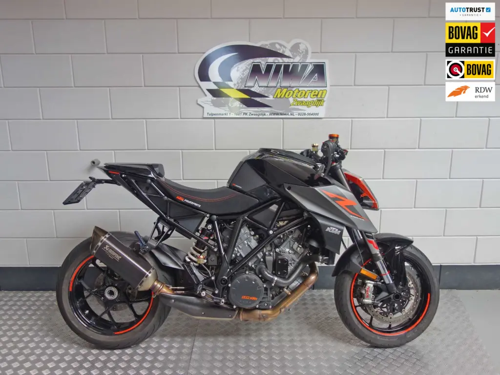 Gebruikte KTM 1290 naked bike met 1301cc motor uit 2017 bij NIWA Motoren