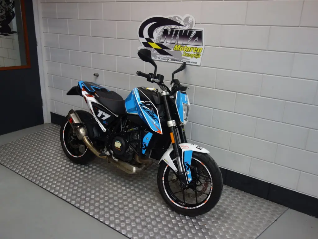 Gebruikte KTM 690 naked bike met 693cc motor uit 2016 bij NIWA Motoren