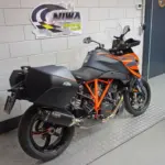 Nieuwe KTM 1290 tour met cc motor uit 2024 bij NIWA Motoren