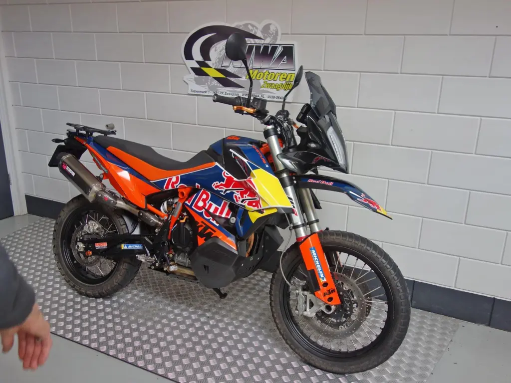 Gebruikte KTM 790 tour met 799cc motor uit 2019 bij NIWA Motoren