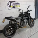 Gebruikte KTM 790 Duke naked bike met 799cc motor uit 2023 bij NIWA Motoren
