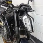 Gebruikte KTM 790 Duke naked bike met 799cc motor uit 2023 bij NIWA Motoren