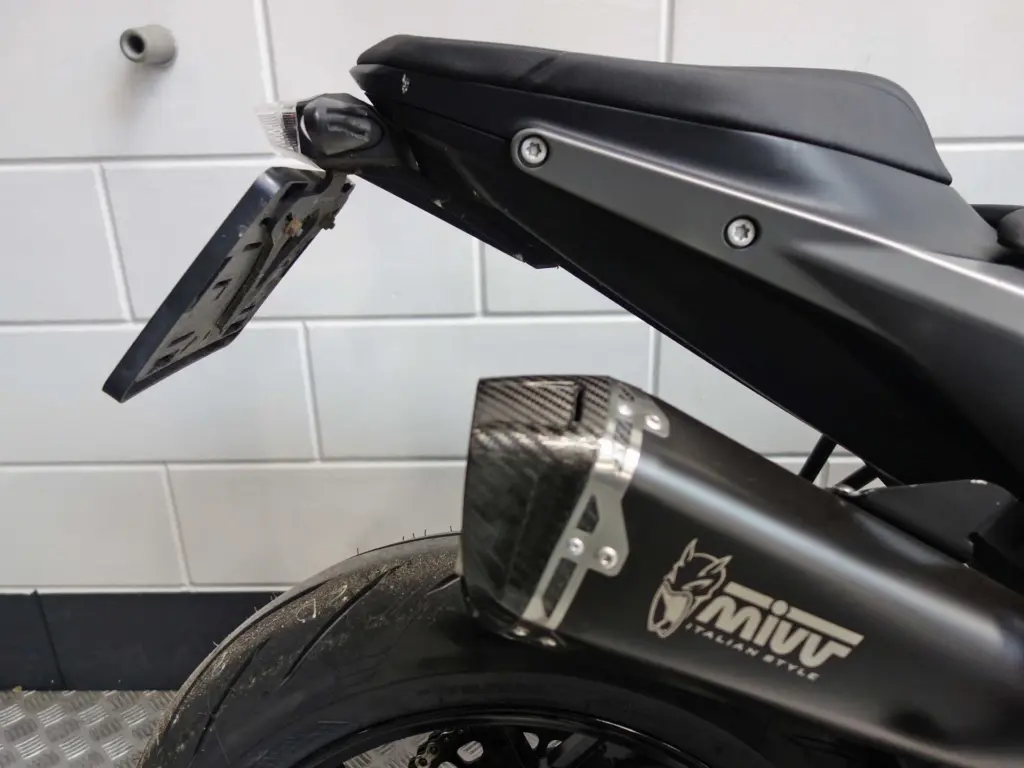 Gebruikte KTM 790 Duke naked bike met 799cc motor uit 2023 bij NIWA Motoren