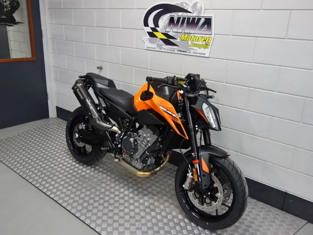 Nieuwe KTM 790 Duke naked bike met 799cc motor uit 2026 bij NIWA Motoren