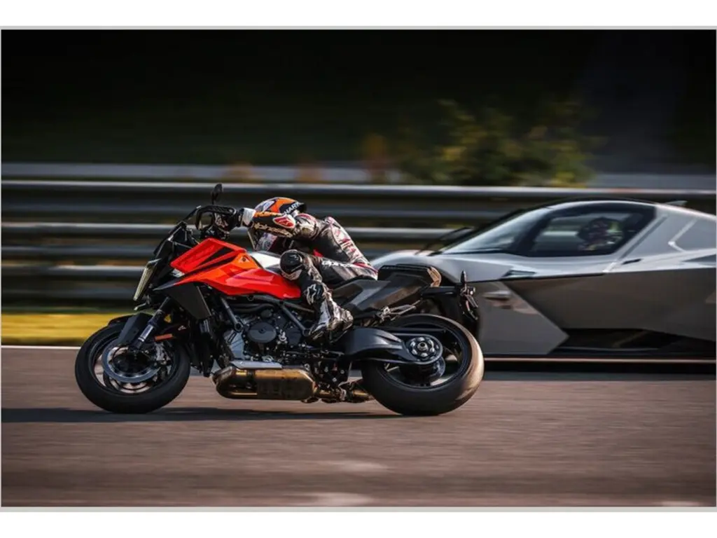 Nieuwe KTM 1390 tour met cc motor uit 2026 bij NIWA Motoren