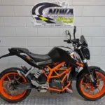Gebruikte KTM 390 naked bike met 373cc motor uit 2016 bij NIWA Motoren