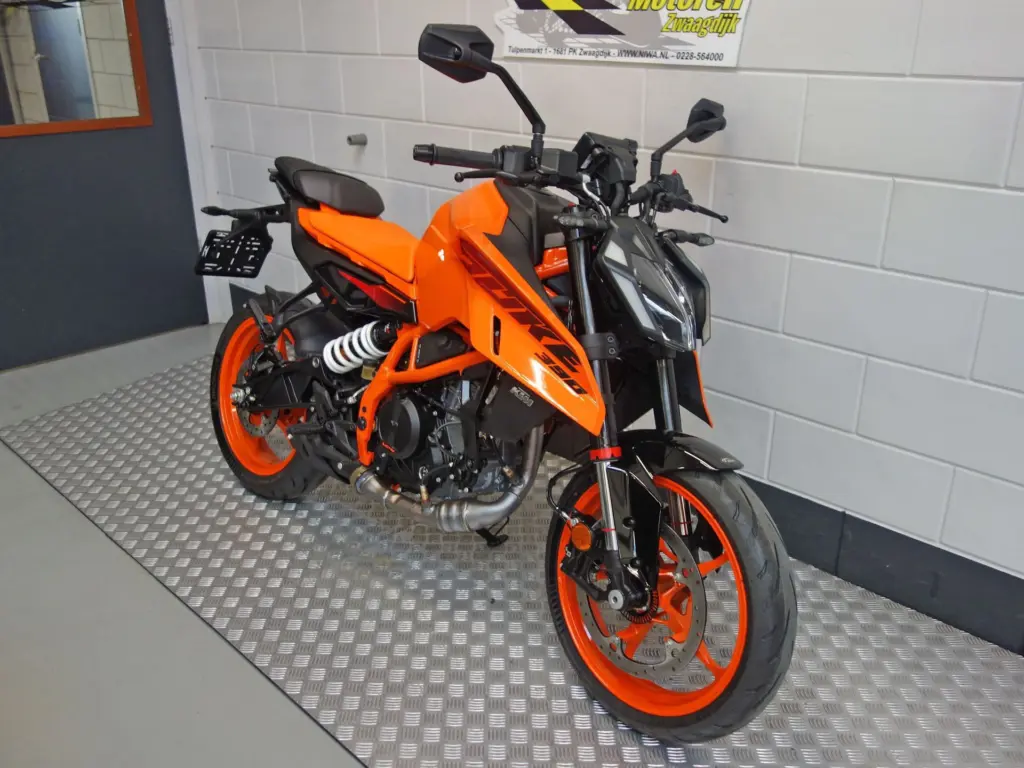 Nieuwe KTM 390 naked bike met cc motor uit 2026 bij NIWA Motoren