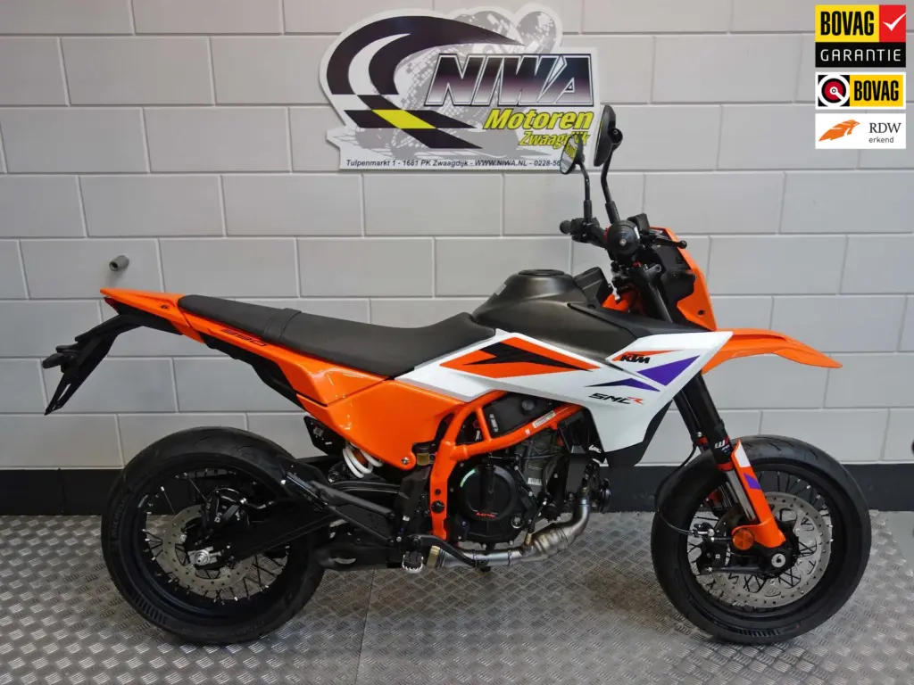 Nieuwe KTM 390 supermotard met cc motor uit 2026 bij NIWA Motoren