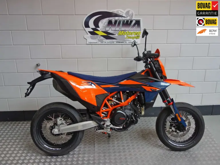 Nieuwe KTM 890 supermotard met 889cc motor uit 2026 bij NIWA Motoren