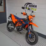 Nieuwe KTM 690 supermotard met cc motor uit 2026 bij NIWA Motoren