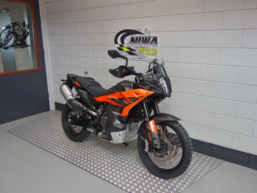 Gebruikte KTM 790 tour met cc motor uit 2026 bij NIWA Motoren