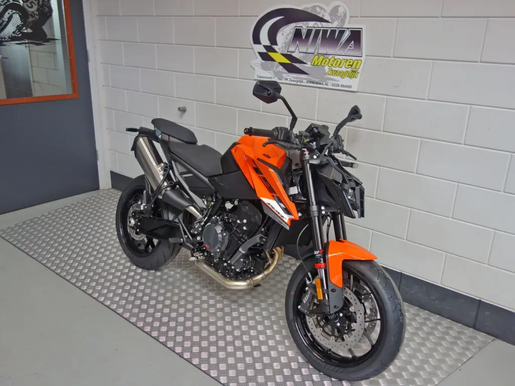 Nieuwe KTM 790 Duke naked bike met cc motor uit 2026 bij NIWA Motoren