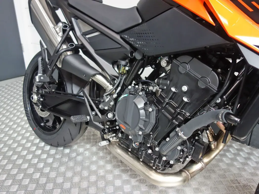 Nieuwe KTM 790 Duke naked bike met cc motor uit 2026 bij NIWA Motoren