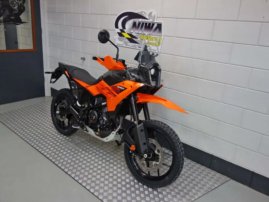 Nieuwe KTM 390 tour met 390cc motor uit 2026 bij NIWA Motoren