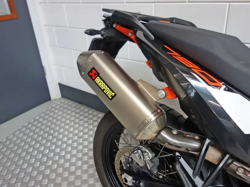 Gebruikte KTM 790 tour met 799cc motor uit 2019 bij NIWA Motoren