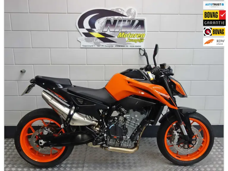 Nieuwe KTM 990 naked bike met cc motor uit 2026 bij NIWA Motoren