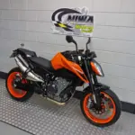 Gebruikte KTM 790 Duke naked bike met 799cc motor uit 2021 bij NIWA Motoren