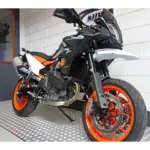 Nieuwe KTM 890 supermotard met 889cc motor uit 2026 bij NIWA Motoren