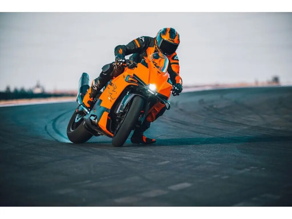 Nieuwe KTM 990 supersport met 947cc motor uit 2026 bij NIWA Motoren