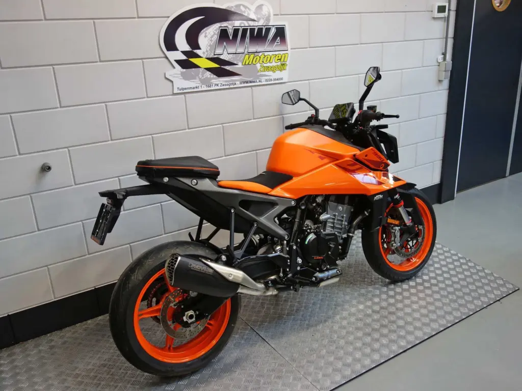 Nieuwe KTM 990 naked bike met cc motor uit 2026 bij NIWA Motoren