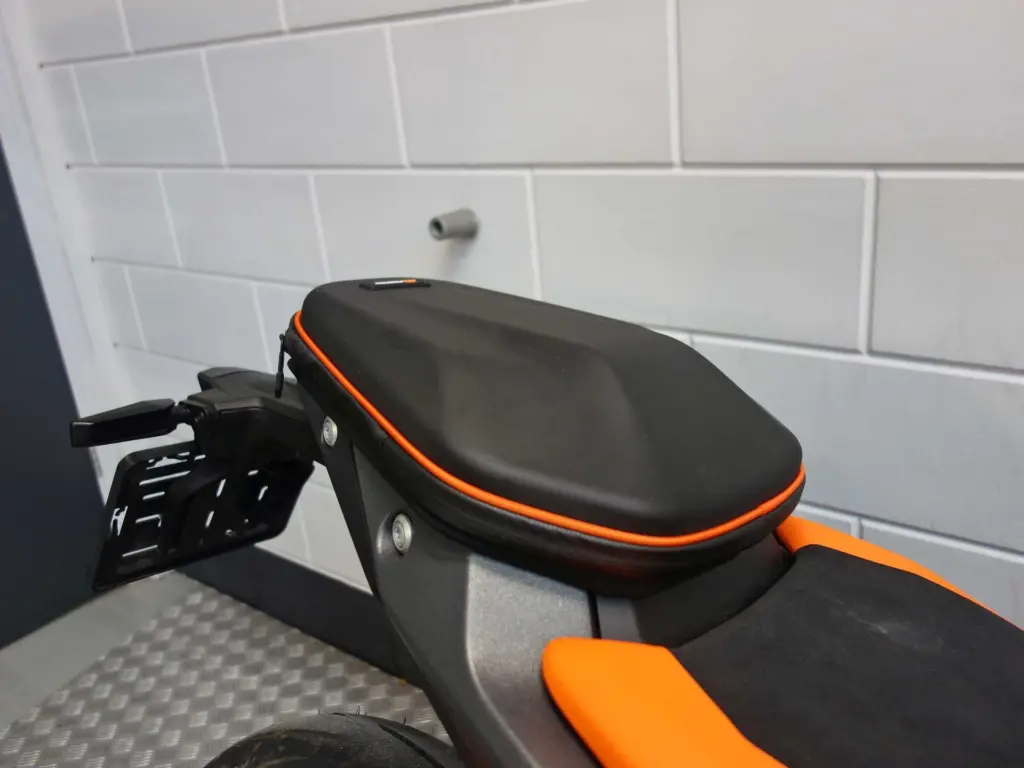 Nieuwe KTM 990 naked bike met cc motor uit 2026 bij NIWA Motoren