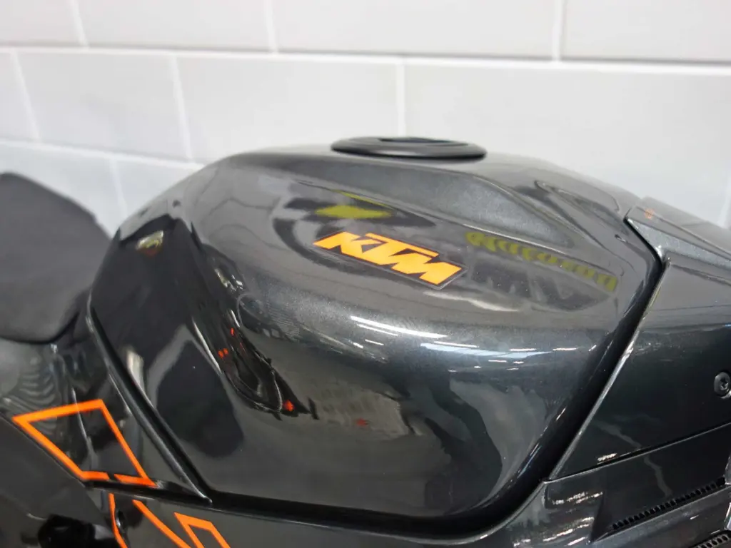 Nieuwe KTM 990 supersport met cc motor uit 2026 bij NIWA Motoren