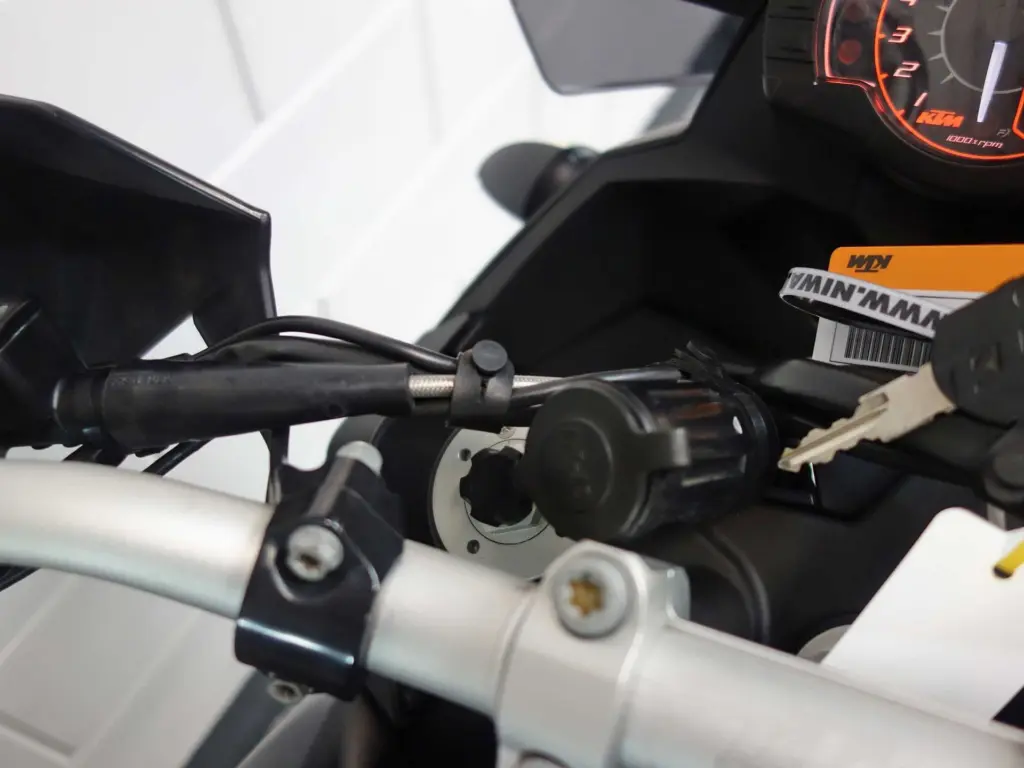 Gebruikte KTM 990 overig met 1000cc motor uit 2010 bij NIWA Motoren